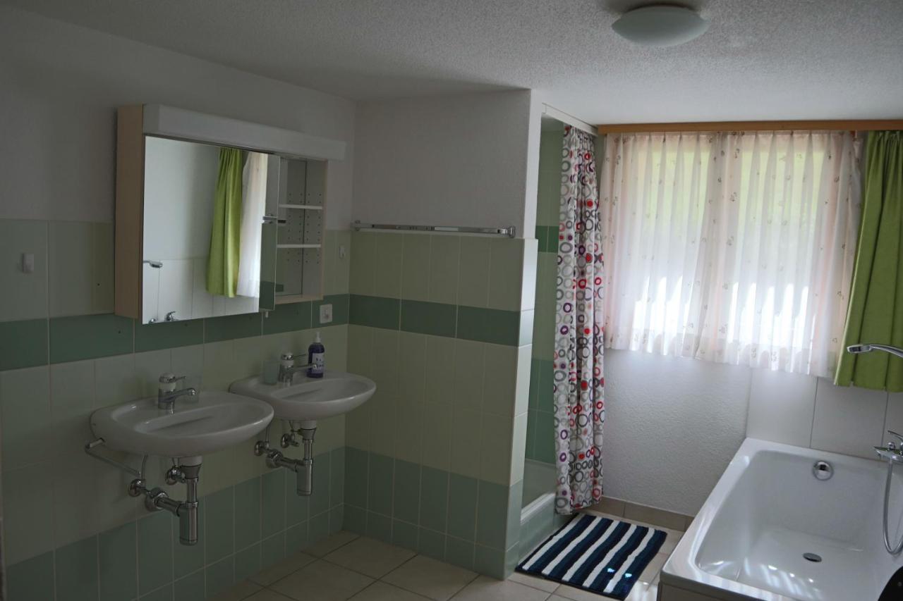 Harri'S Bnb In Kandersteg, Ferienwohnung Bagian luar foto