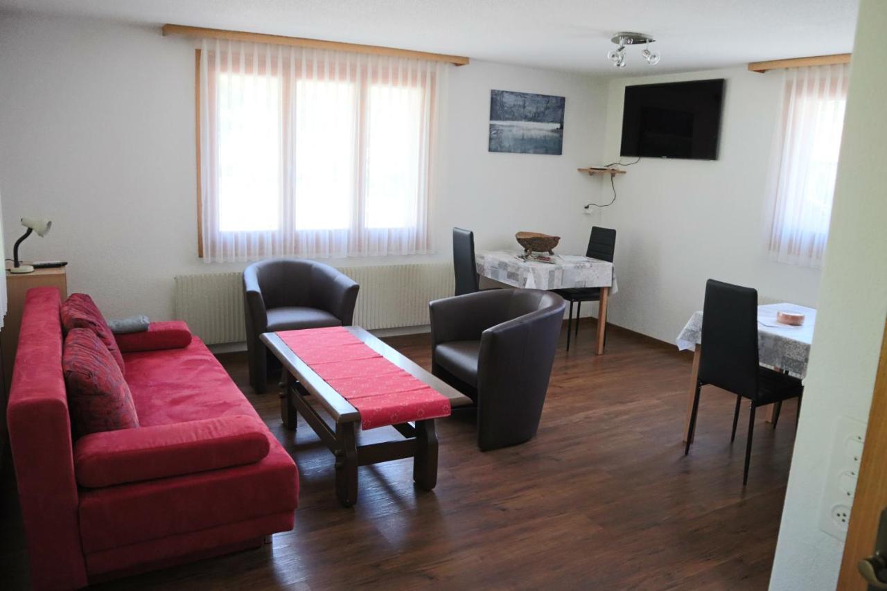 Harri'S Bnb In Kandersteg, Ferienwohnung Bagian luar foto