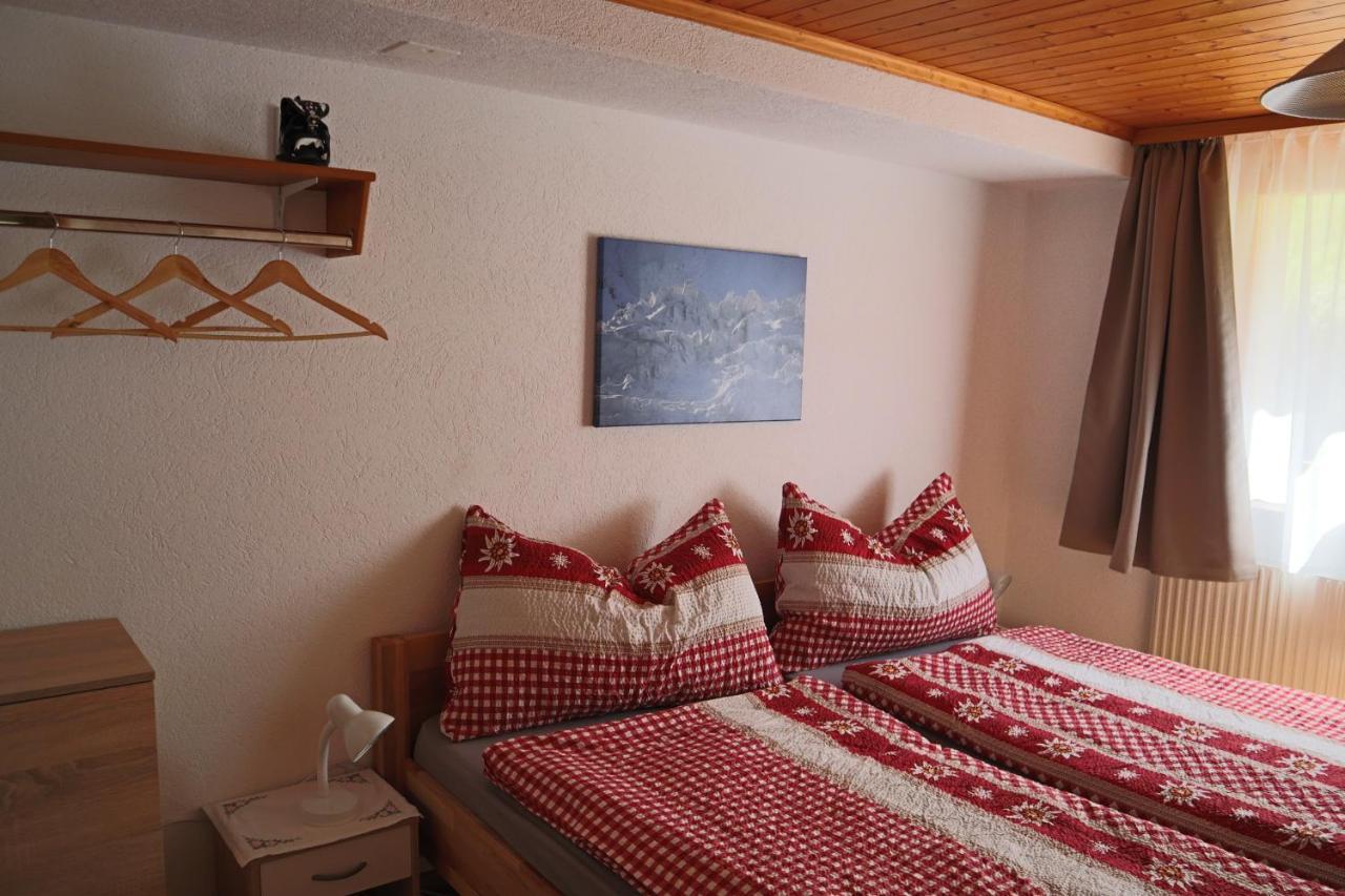 Harri'S Bnb In Kandersteg, Ferienwohnung Bagian luar foto